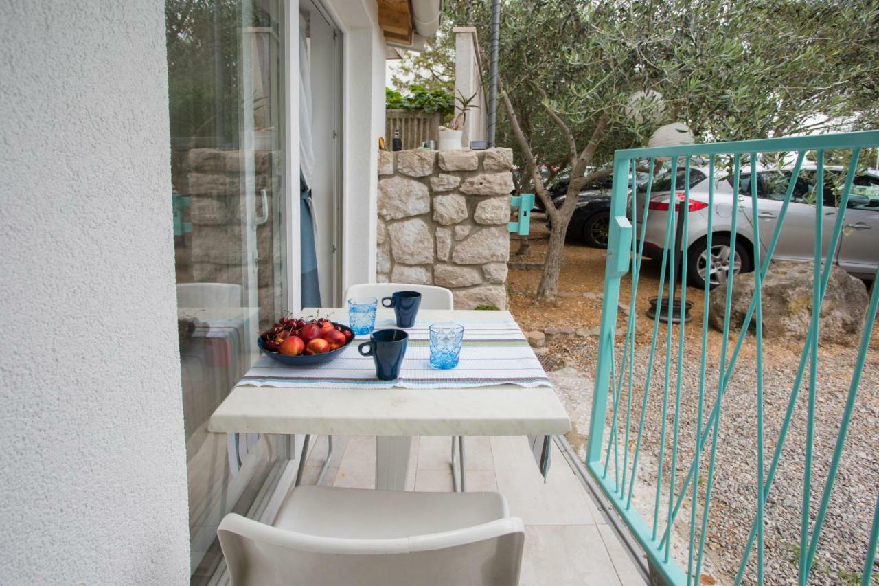Apartments Nika Crikvenica Exterior foto