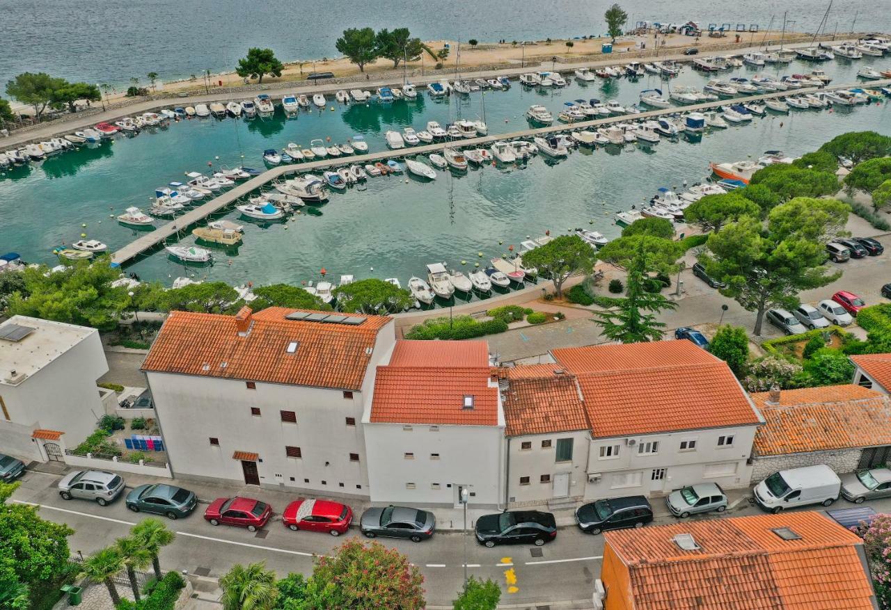 Apartments Nika Crikvenica Exterior foto