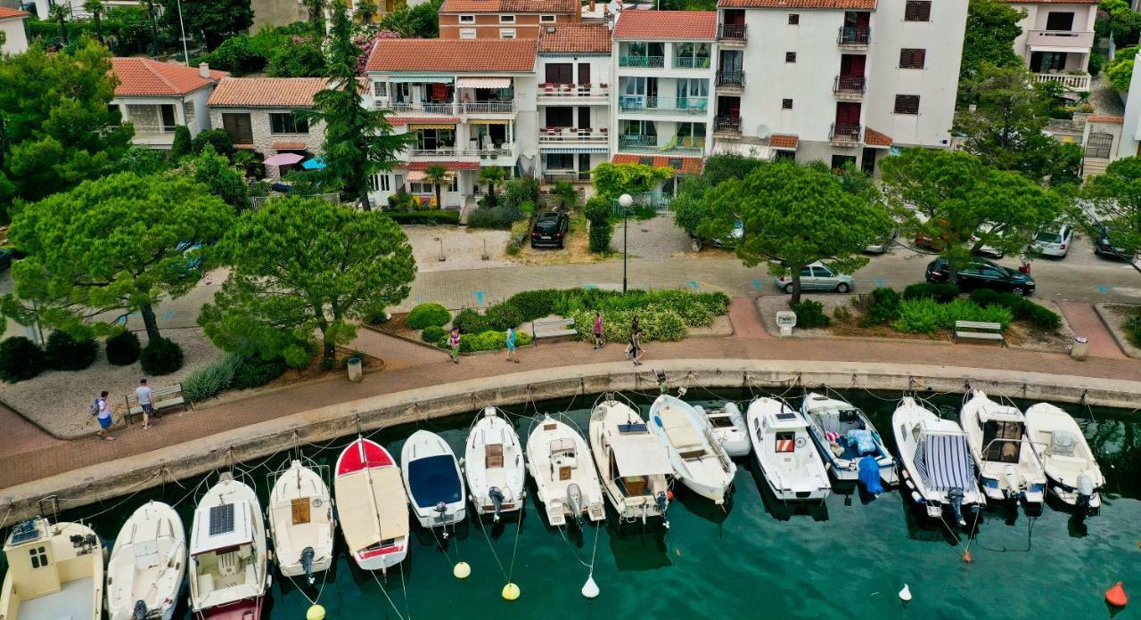 Apartments Nika Crikvenica Exterior foto